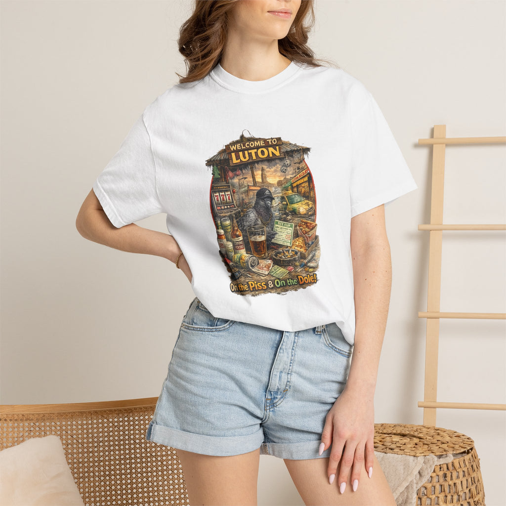 Luton Vintage Vacations Travel  T-Shirt — "Welcome to Luton" Retro Market & Vacation Graphic Tee